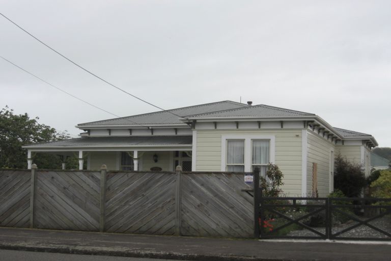 Photo of property in 12 Liverpool Street, Whanganui, 4500