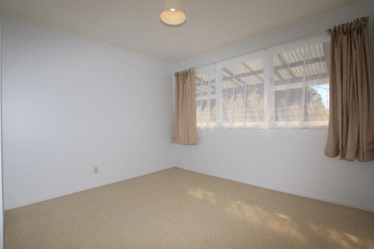 Photo of property in 1/34 Glendale Road, Glen Eden, Auckland, 0602