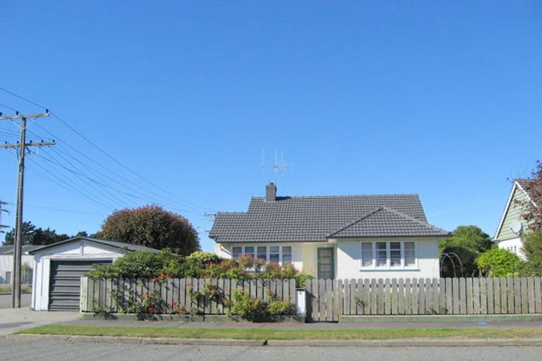 Photo of property in 2 Dart Street, Oamaru North, Oamaru, 9400