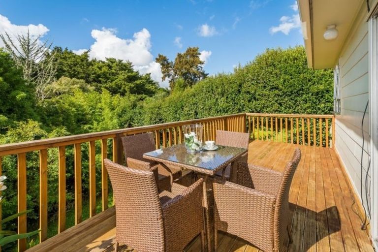 Photo of property in 72 Vandeleur Avenue, Birkdale, Auckland, 0626