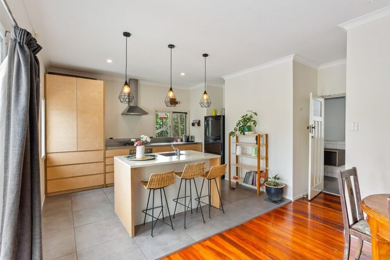 Photo of property in 2/73 Keegan Drive, Massey, Auckland, 0614