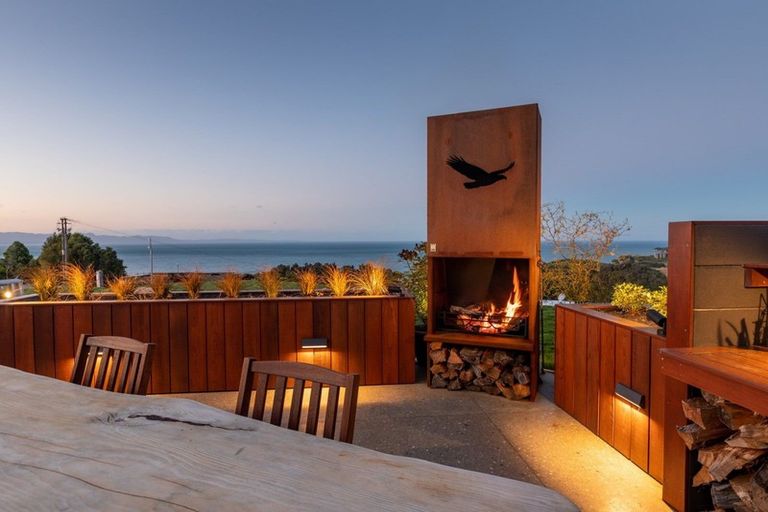 Photo of property in 104 Bay Vista Drive, Pohara, Takaka, 7183