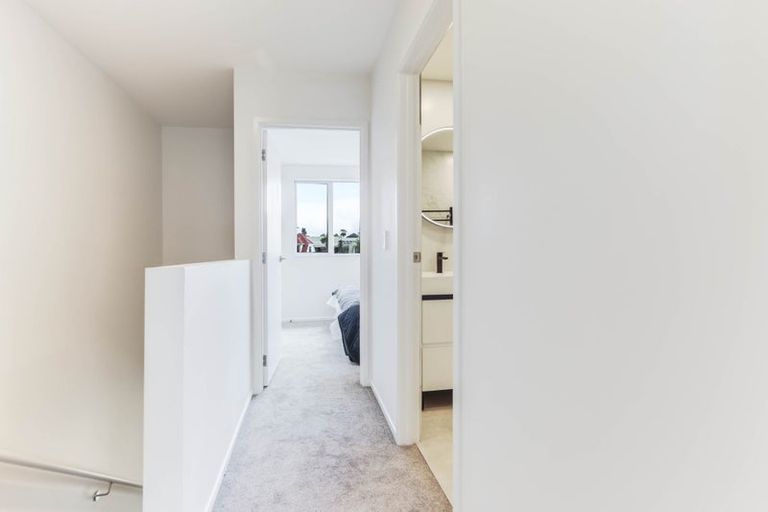 Photo of property in 11/3 Matuhi Rise, Henderson, Auckland, 0612