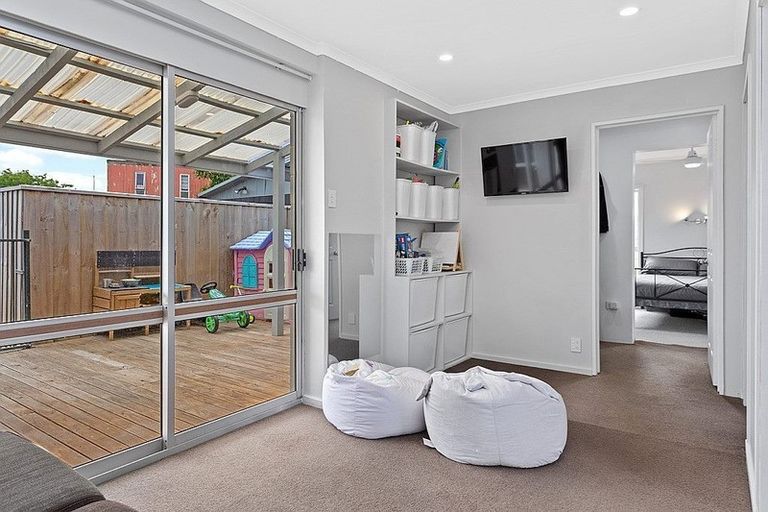 Photo of property in 28 George Street, Rolleston, 7614