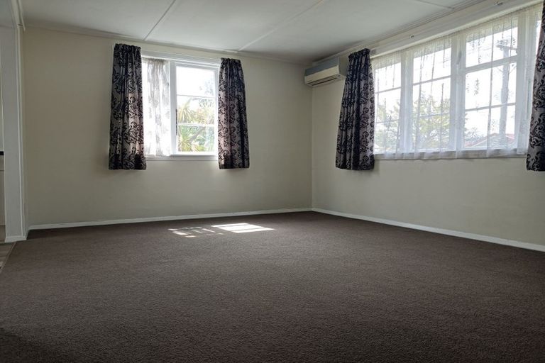 Photo of property in 95 Hoani Street, Northcote, Christchurch, 8052