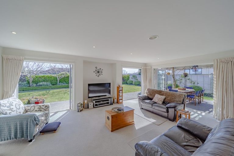 Photo of property in 3 Highgrove Place, Waipukurau, 4200