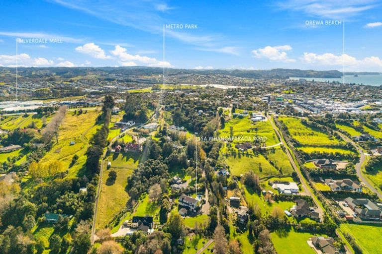 Photo of property in 15a Whangaparaoa Road, Red Beach, 0932