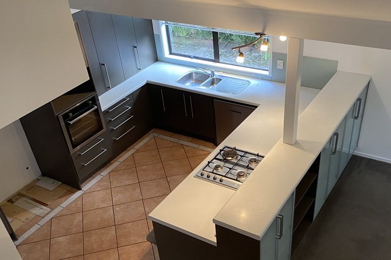 Photo of property in 34 Birman Close, Half Moon Bay, Auckland, 2012