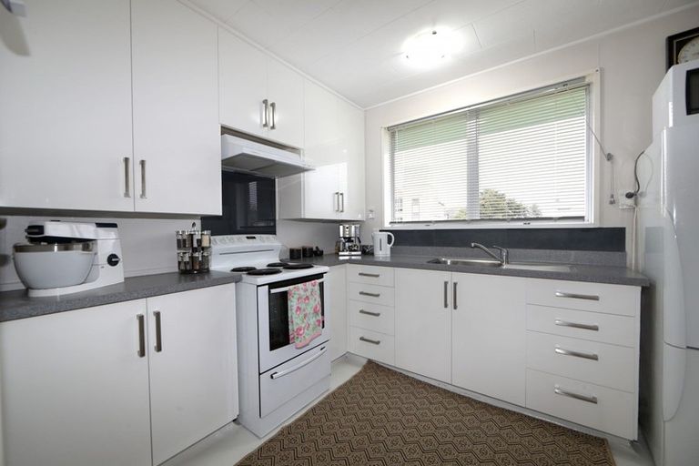 Photo of property in 220a Wolseley Street, Mayfair, Hastings, 4122