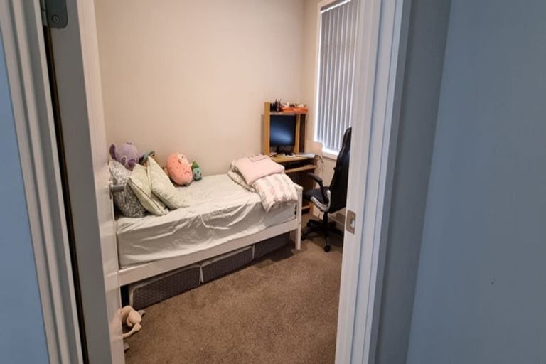 Photo of property in 7 Vigour Lane, Papakura, 2110