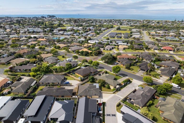 Photo of property in 2 Maara Close, Papamoa Beach, Papamoa, 3118