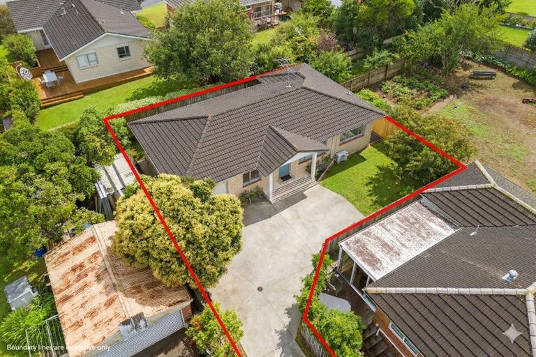 Photo of property in 710a Pakuranga Road, Howick, Auckland, 2010
