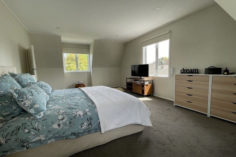 Photo of property in 16 Poynder Avenue, Merivale, Christchurch, 8014