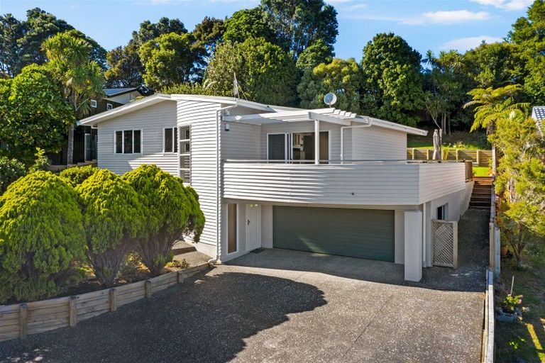 Photo of property in 73 Saffron Street, Birkdale, Auckland, 0626