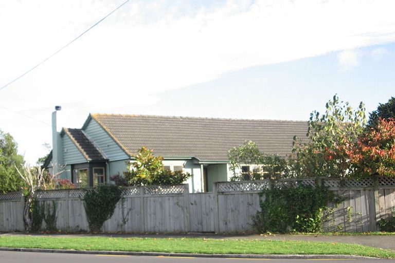 Photo of property in 101 Witako Street, Epuni, Lower Hutt, 5011