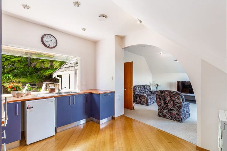 Photo of property in 31 Laingfield Terrace, Laingholm, Auckland, 0604