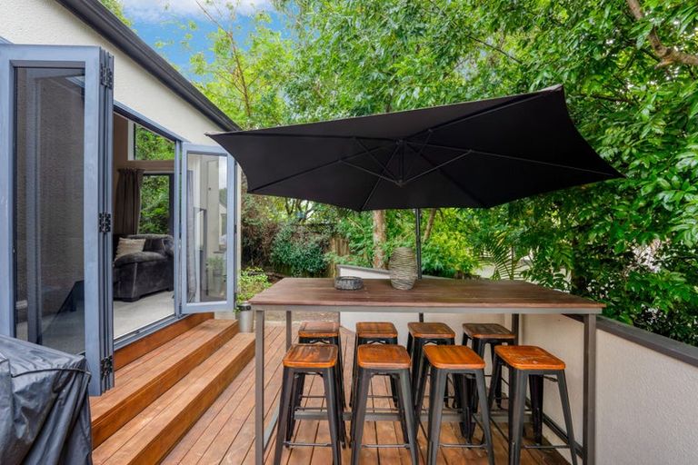 Photo of property in 35a Picasso Drive, West Harbour, Auckland, 0618