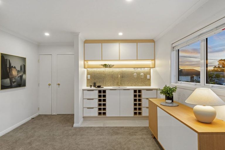 Photo of property in 14 Egremont Street, Belmont, Auckland, 0622