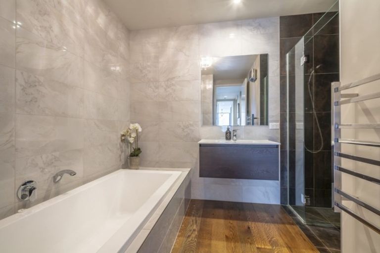 Photo of property in 3 Westview Road, Wanaka, 9305