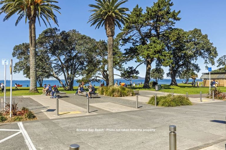 Photo of property in Norfolk Apartments, 201/19 Bute Road, Browns Bay, Auckland, 0630