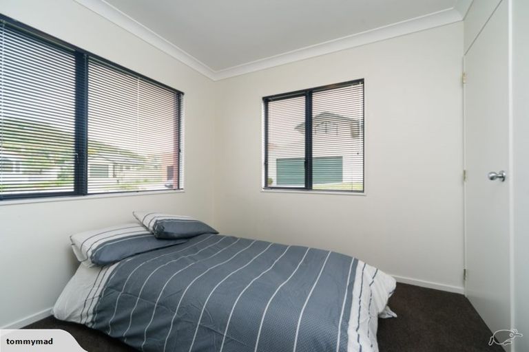 Photo of property in 8a Birkhall Grove, Strathmore Park, Wellington, 6022