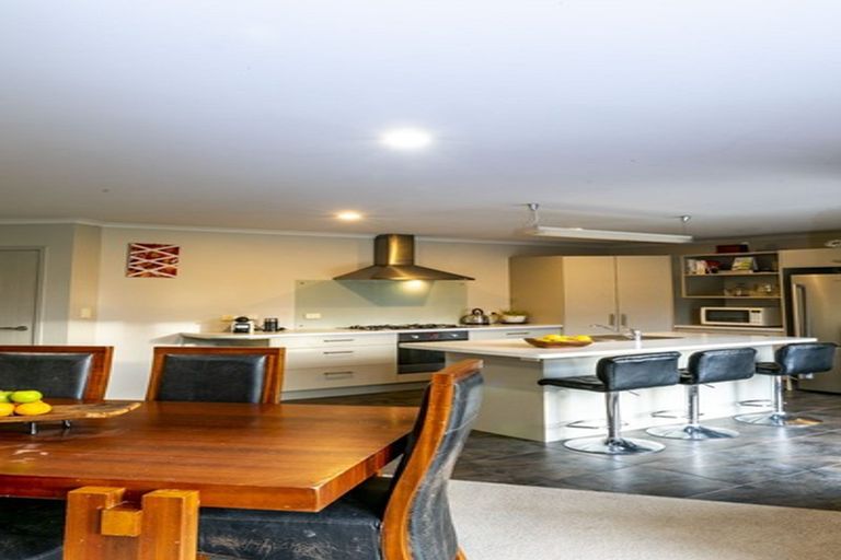 Photo of property in 39 County Heights Drive, Aokautere, Palmerston North, 4471