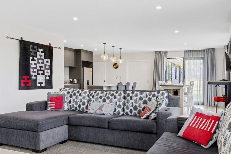 Photo of property in 130 Harakeke Drive, Wharewaka, Taupo, 3330