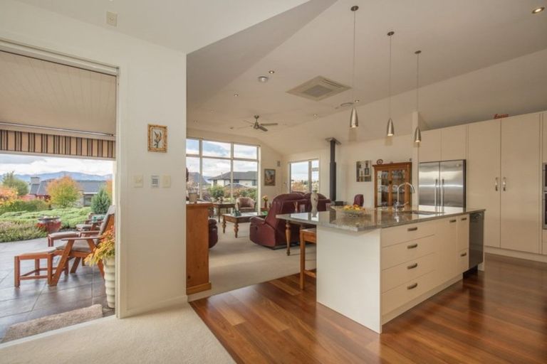 Photo of property in 22 Old Station Avenue, Wanaka, 9305