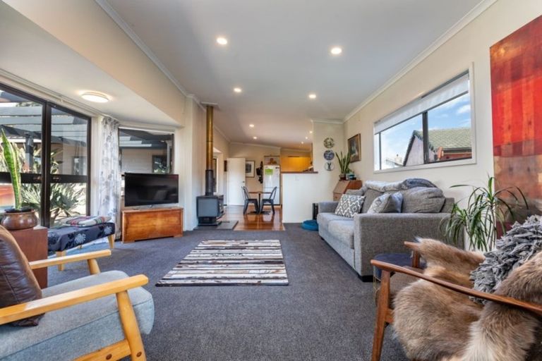 Photo of property in 314 Te Moana Road, Waikanae, 5036