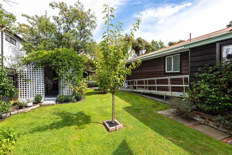 Photo of property in 132 Bishop Street, St Albans, Christchurch, 8014