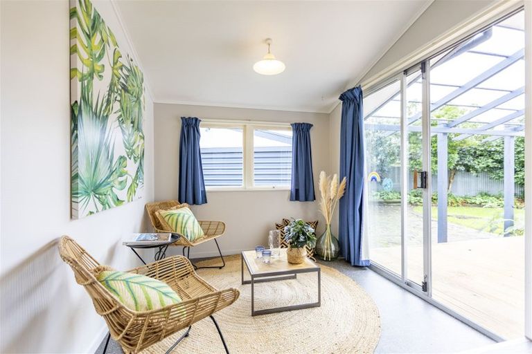 Photo of property in 10 Weathers Place, Taradale, Napier, 4112