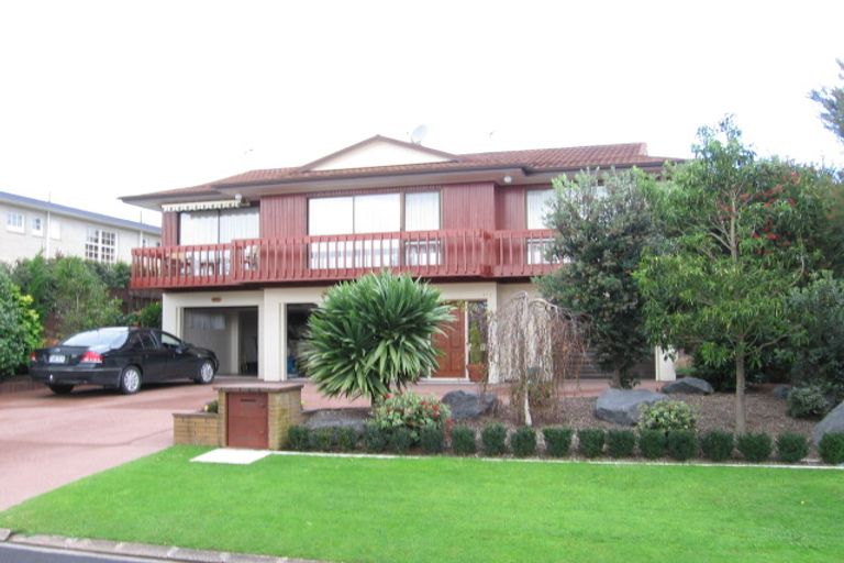Photo of property in 4 Essington Place, Half Moon Bay, Auckland, 2012