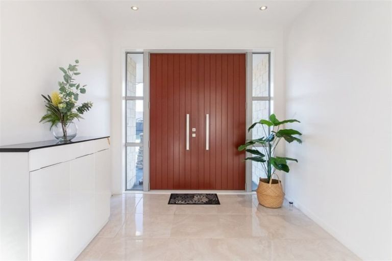 Photo of property in 28 Euphrasie Drive, Aidanfield, Christchurch, 8025