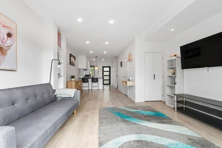 Photo of property in 2/46 Te Kanawa Crescent, Henderson, Auckland, 0610