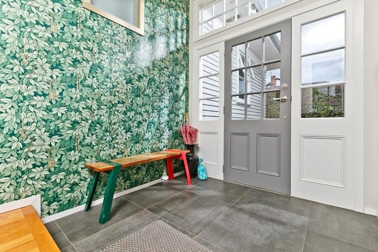 Photo of property in 45 Dominion Street, Takapuna, Auckland, 0622