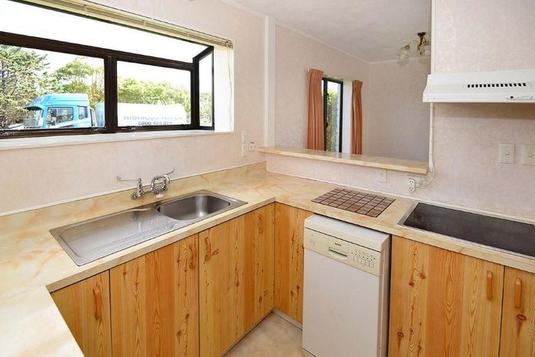 Photo of property in 119 Riverside Road, Orewa, 0931