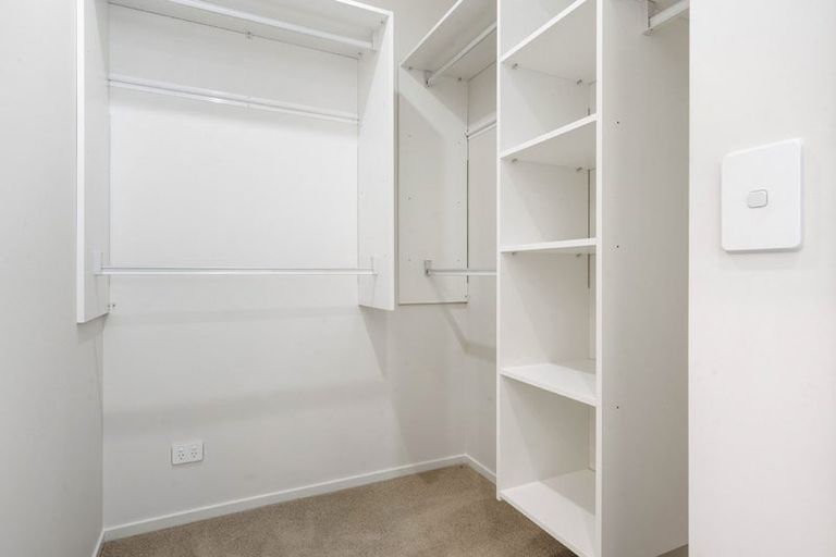 Photo of property in 55 Parkmore Drive, Rosehill, Papakura, 2113