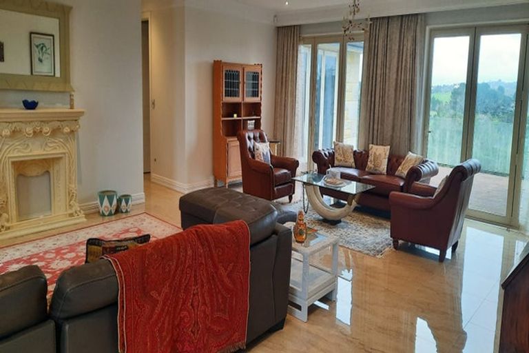 Photo of property in 104 Broomfields Road, Whitford, Howick, 2571