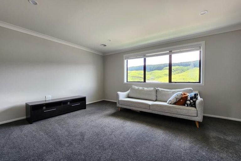 Photo of property in 126 Melksham Drive, Churton Park, Wellington, 6037