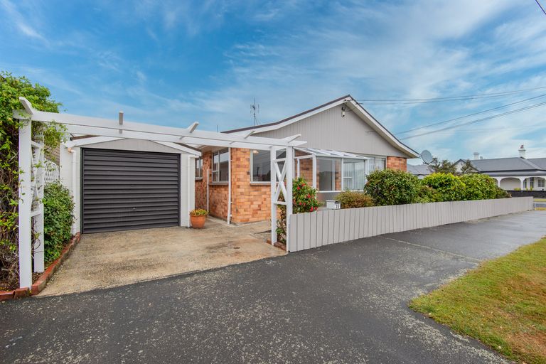 Photo of property in 35 Jackson Street, Saint Kilda, Dunedin, 9012