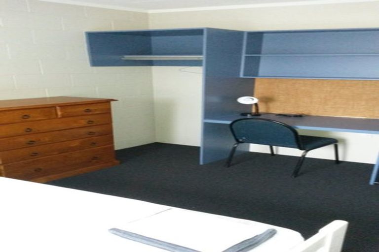 Photo of property in 2/700 Great King Street, North Dunedin, Dunedin, 9016
