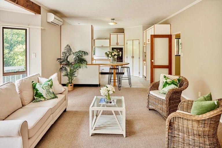 Photo of property in 51 Peterhouse Street, Tawa, Wellington, 5028