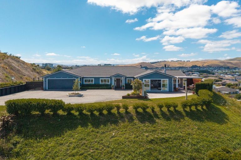 Photo of property in 9 Baxters Rise, Aotea, Porirua, 5024