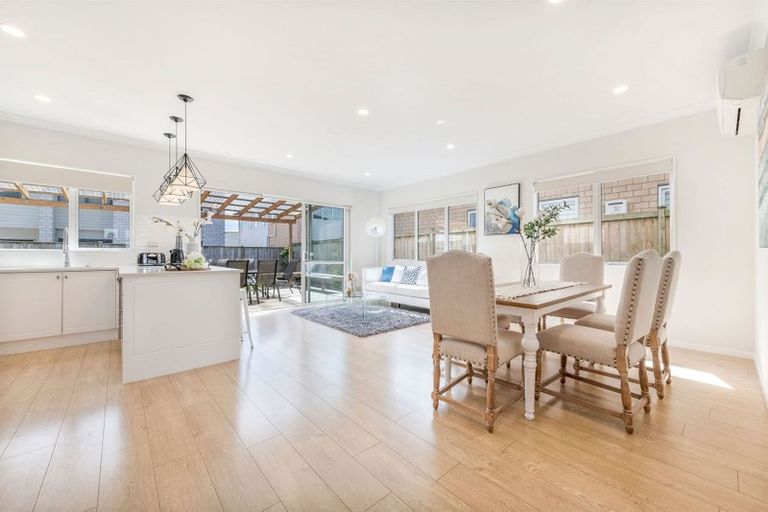 Photo of property in 24 Quattro Avenue, Flat Bush, Auckland, 2019