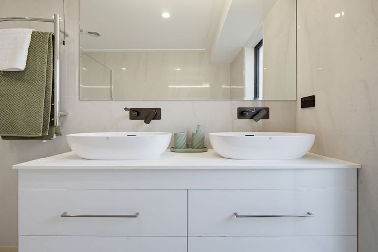 Photo of property in 27 Costello Drive, Ngatea, 3503