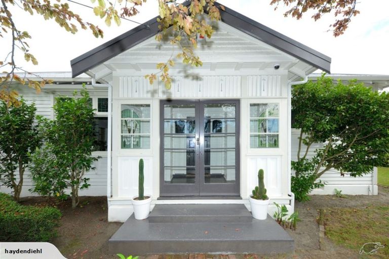 Photo of property in 124 Edward Avenue, Edgeware, Christchurch, 8013