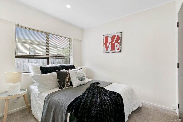 Photo of property in 1/38a Moore Street, Hillcrest, Auckland, 0627