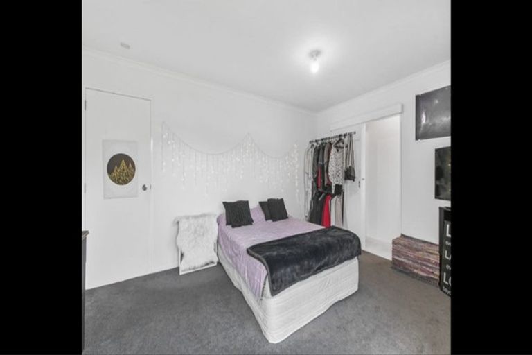 Photo of property in 70 Mcannalley Street, Manurewa East, Auckland, 2102