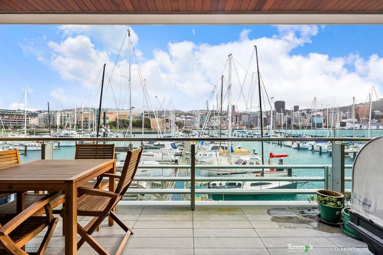 Photo of property in Clyde Quay Wharf, 1c/6 Clyde Quay Wharf, Te Aro, Wellington, 6011