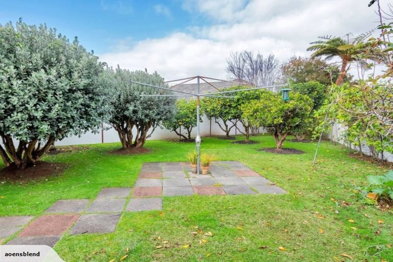 Photo of property in 5 Holden Place, Manukau, Auckland, 2025